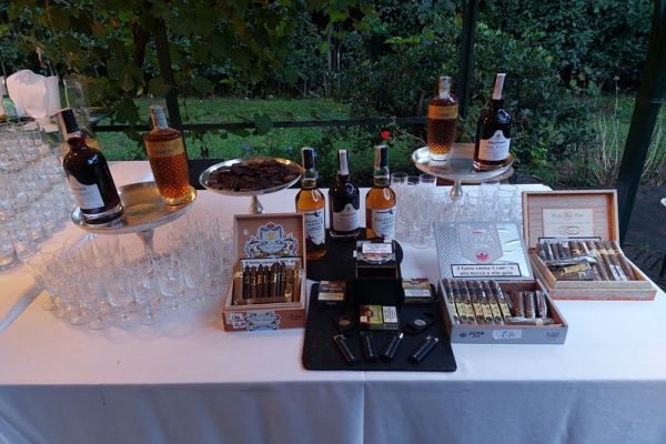 eventi-villadegliorazi-01918C5D8F-F3B7-E436-B83E-3B8CD81B0953.jpg